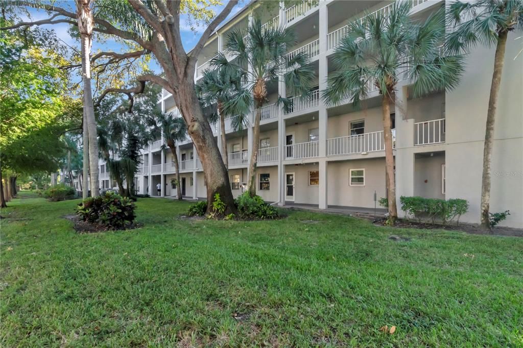 Recently Sold: $187,900 (2 beds, 2 baths, 1144 Square Feet)