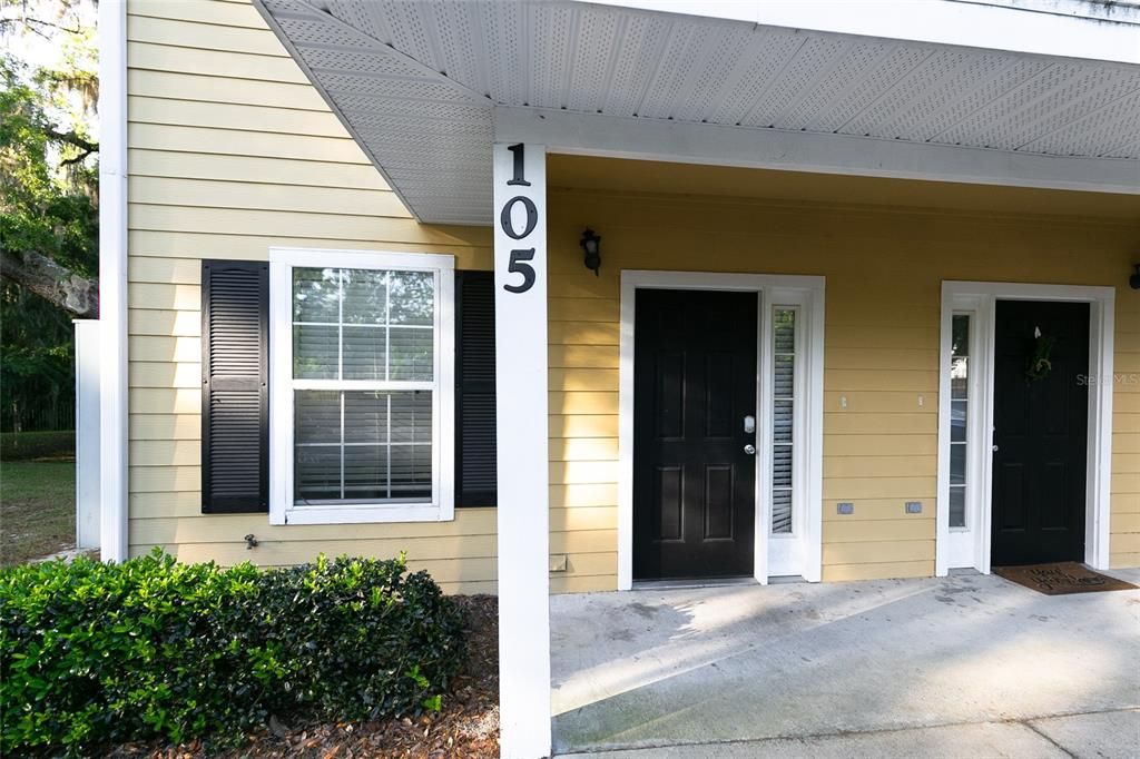 Recently Sold: $185,000 (2 beds, 2 baths, 1276 Square Feet)