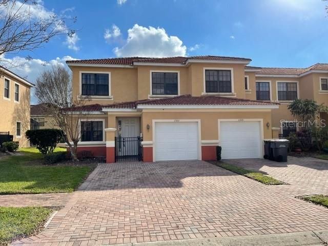 Recently Sold: $180,000 (3 beds, 2 baths, 1701 Square Feet)