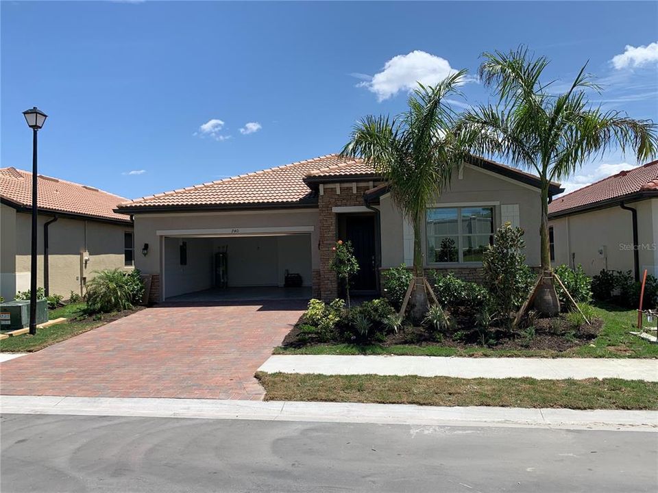 Recently Sold: $451,980 (2 beds, 2 baths, 1816 Square Feet)