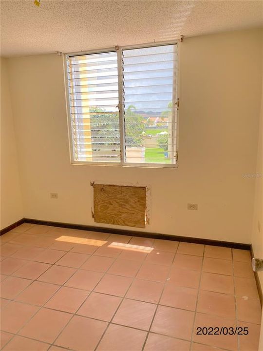 Vendido Recientemente: $129,900 (3 camas, 2 baños, 1134 Pies cuadrados)