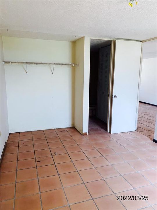 Vendido Recientemente: $129,900 (3 camas, 2 baños, 1134 Pies cuadrados)