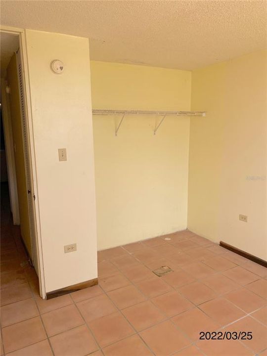 Vendido Recientemente: $129,900 (3 camas, 2 baños, 1134 Pies cuadrados)