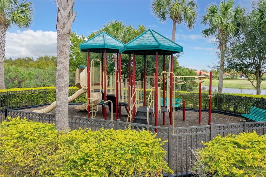 Recently Sold: $695,000 (3 beds, 2 baths, 2233 Square Feet)
