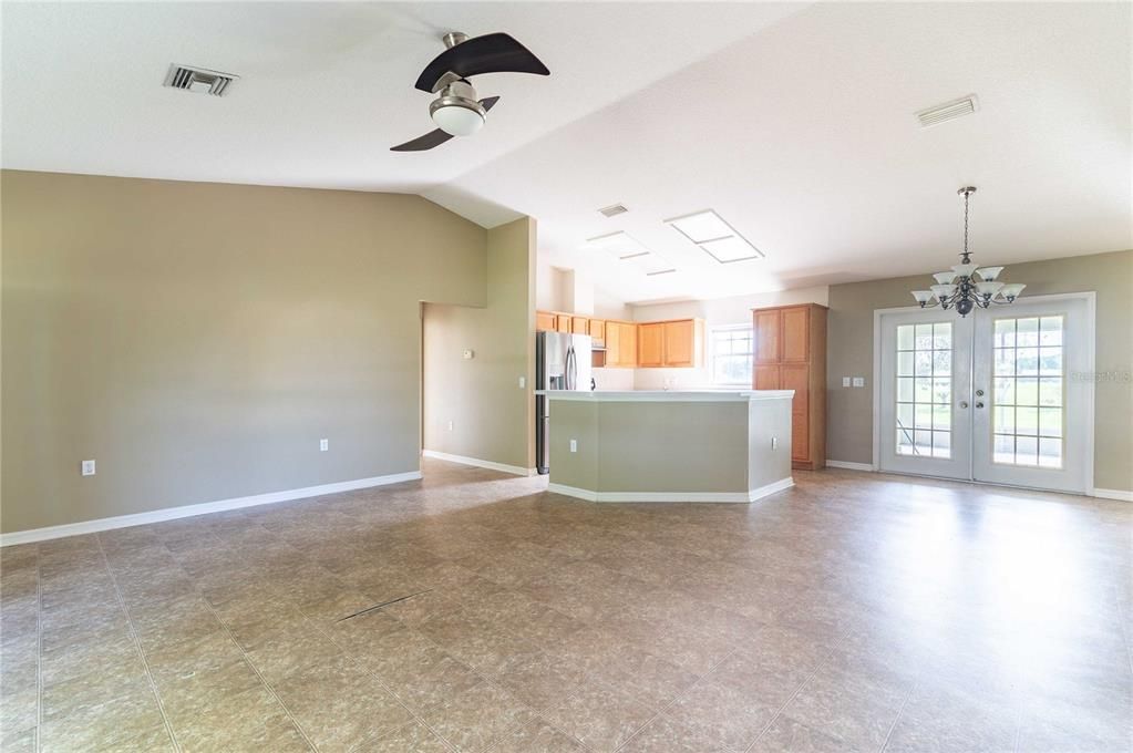 Recently Sold: $320,000 (4 beds, 2 baths, 1745 Square Feet)