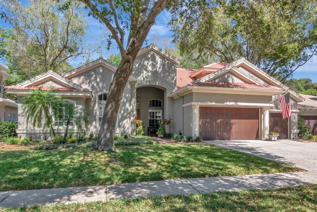 Recently Sold: $915,000 (4 beds, 4 baths, 3724 Square Feet)