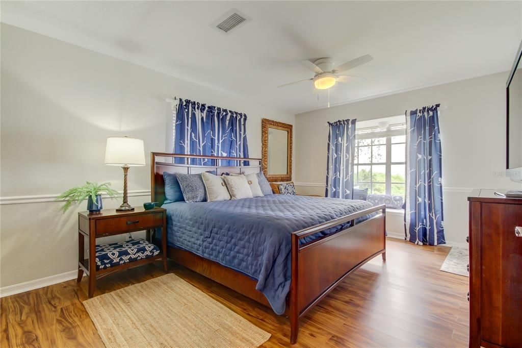 В аренду: $15,000 (4 спален, 3 ванн, 3700 Квадратных фут)