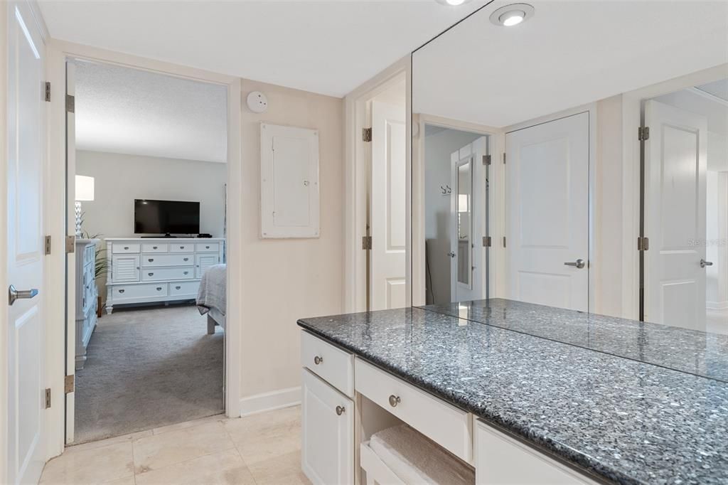 Recently Sold: $699,000 (2 beds, 2 baths, 1264 Square Feet)