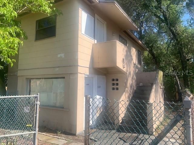 Recently Rented: $1,450 (2 beds, 1 baths, 756 Square Feet)