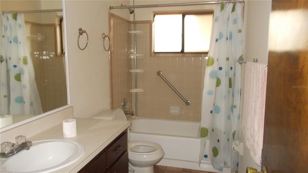 最近租的: $1,600 (3 贝兹, 2 浴室, 1390 平方英尺)