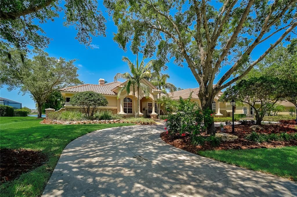 最近售出: $1,650,000 (5 贝兹, 4 浴室, 4449 平方英尺)