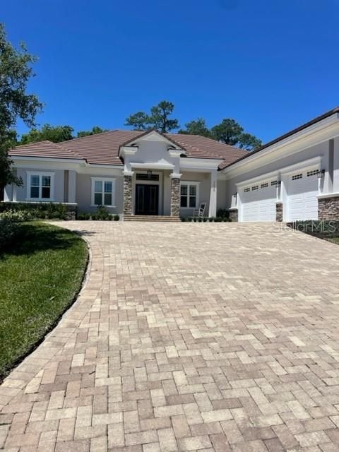 Recently Sold: $2,250,000 (3 beds, 4 baths, 3052 Square Feet)
