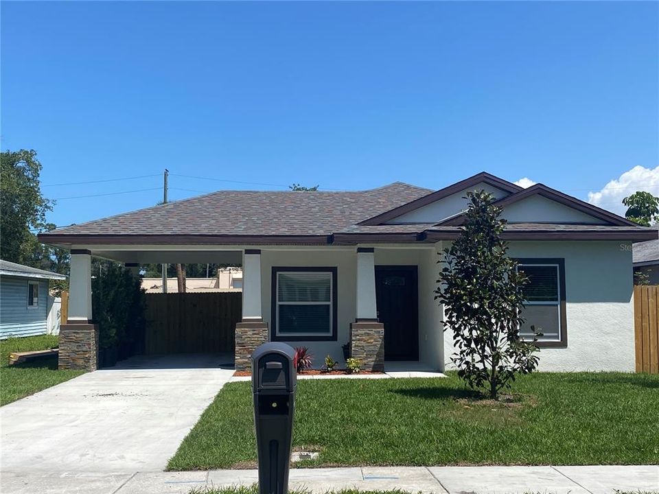 Recently Sold: $369,000 (3 beds, 2 baths, 1231 Square Feet)