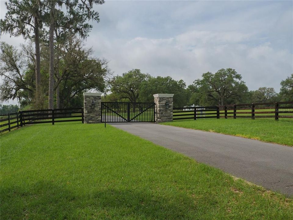 Recently Sold: $1,950,000 (20.21 acres)