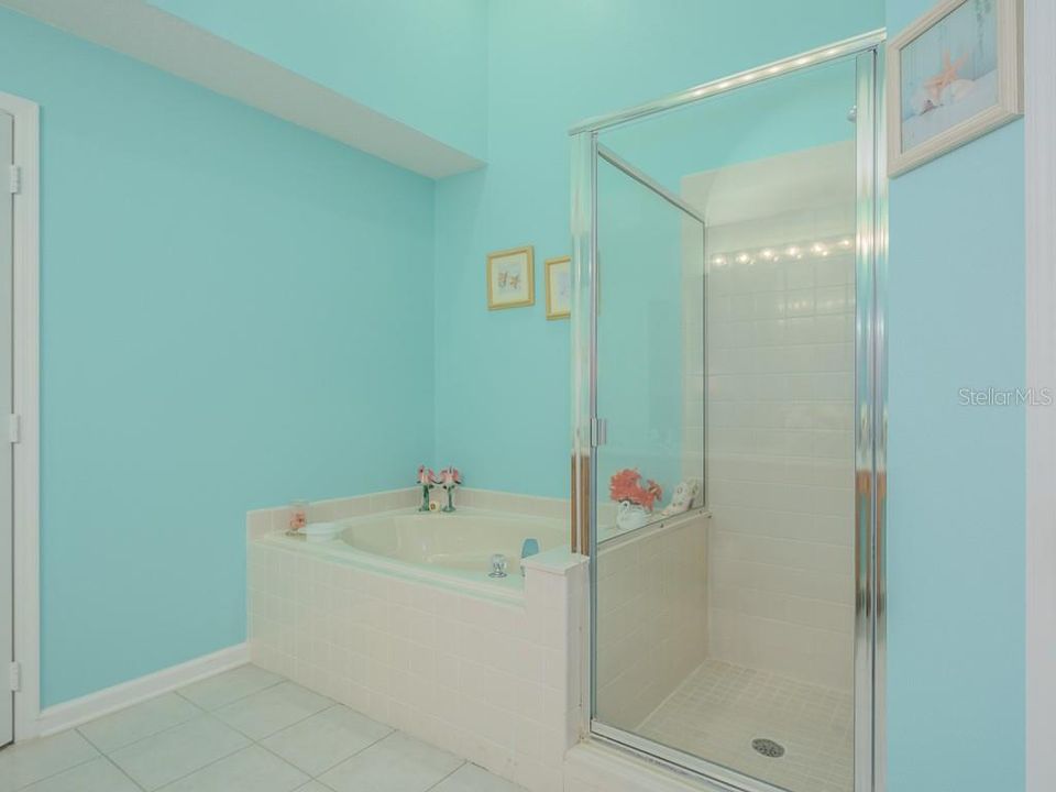 Недавно продано: $399,000 (3 спален, 2 ванн, 1723 Квадратных фут)