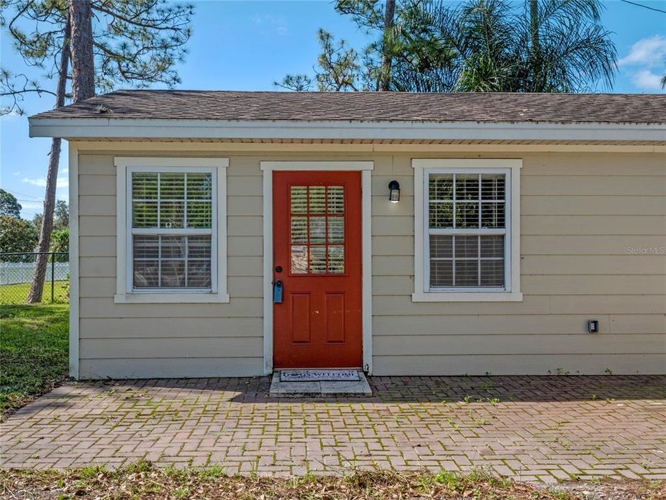 Front door to property