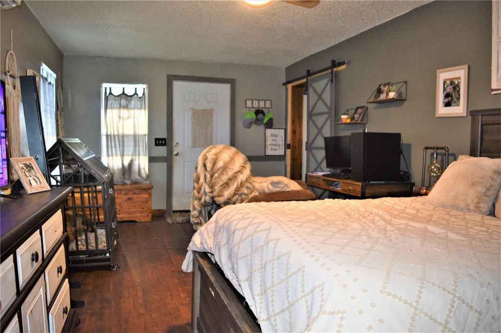 Recently Sold: $149,000 (2 beds, 1 baths, 960 Square Feet)