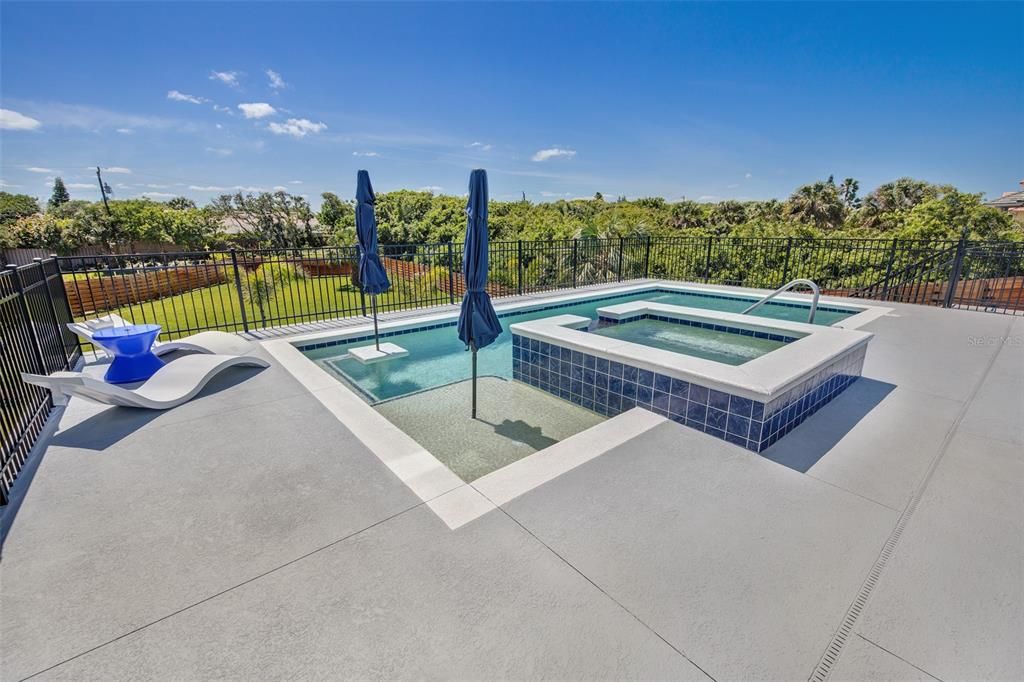 Recently Sold: $1,795,000 (3 beds, 4 baths, 3686 Square Feet)