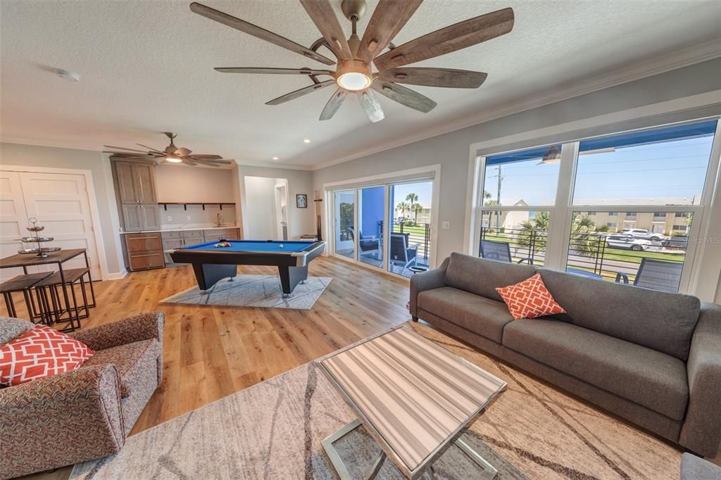 Recently Sold: $1,795,000 (3 beds, 4 baths, 3686 Square Feet)