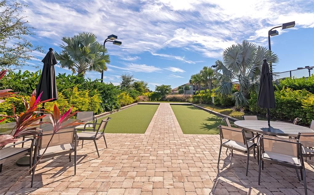 Recently Sold: $1,300,000 (3 beds, 3 baths, 2441 Square Feet)