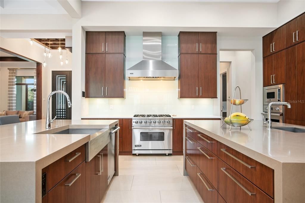 Recently Sold: $2,000,000 (5 beds, 4 baths, 5159 Square Feet)