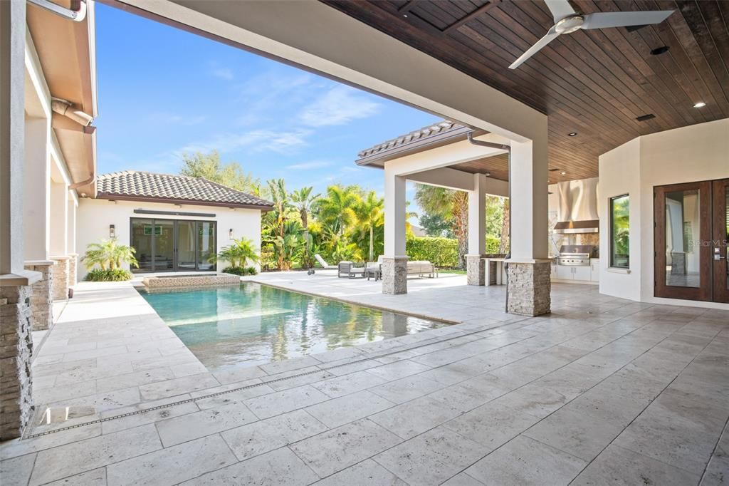 Recently Sold: $2,000,000 (5 beds, 4 baths, 5159 Square Feet)