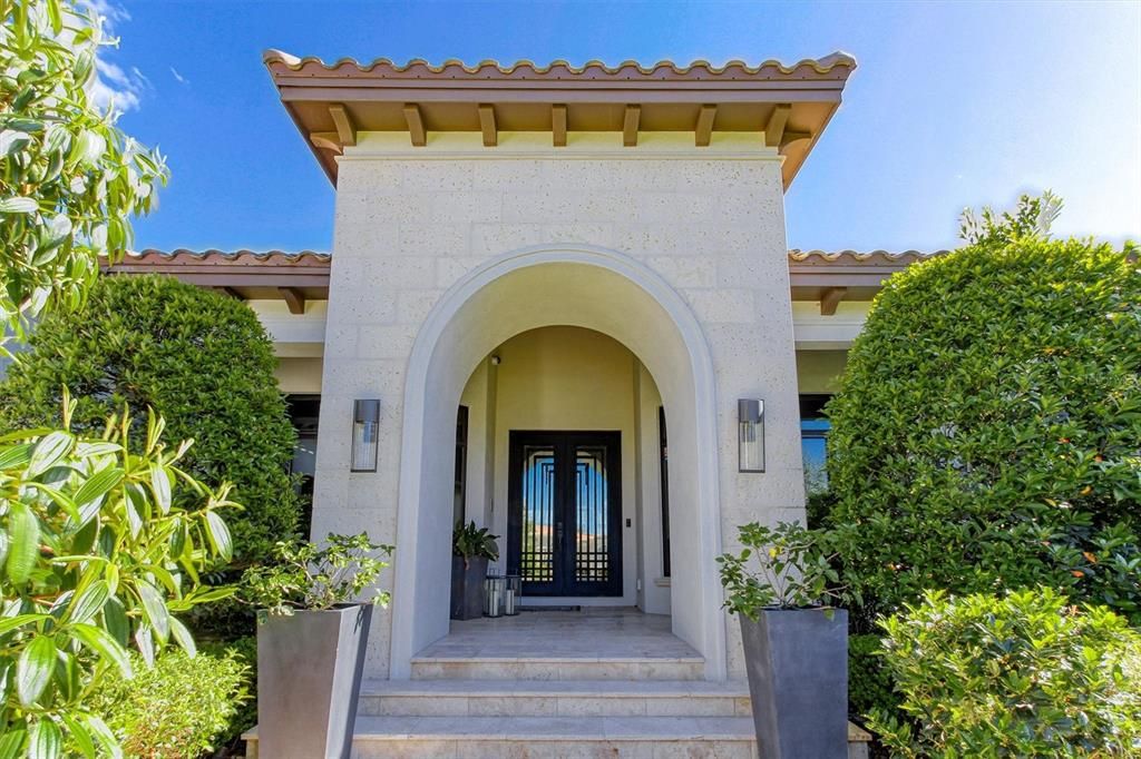 Recently Sold: $2,000,000 (5 beds, 4 baths, 5159 Square Feet)