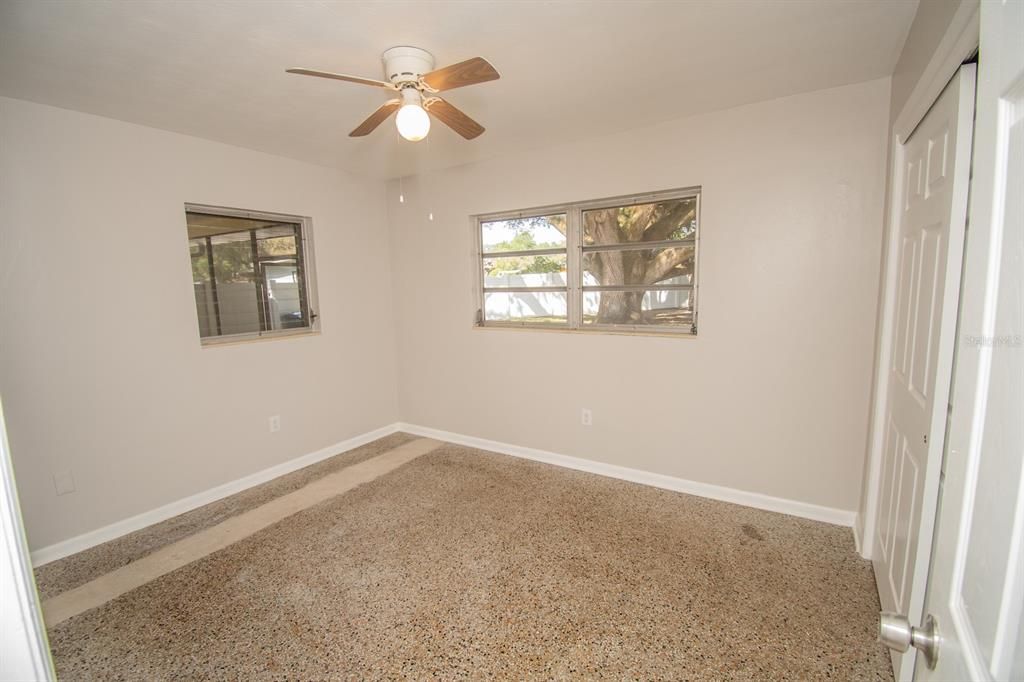 Recently Sold: $230,000 (3 beds, 1 baths, 1147 Square Feet)