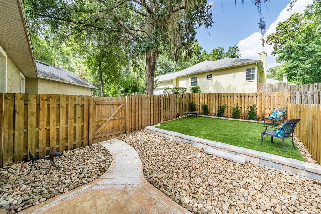 Recently Sold: $525,000 (4 beds, 2 baths, 2595 Square Feet)