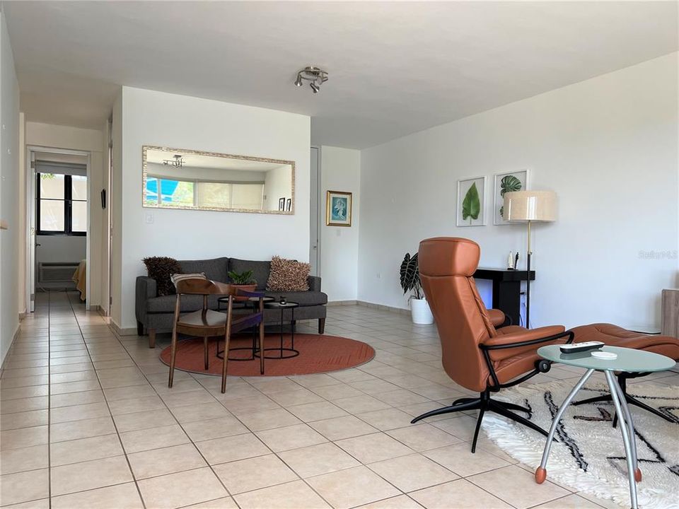 Recently Sold: $298,500 (3 beds, 2 baths, 1686 Square Feet)