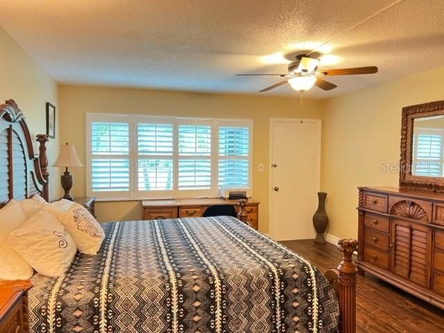 Recently Rented: $2,200 (2 beds, 2 baths, 1516 Square Feet)