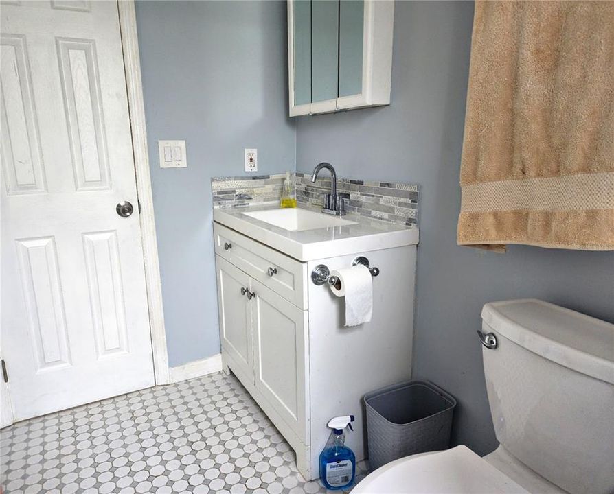 Недавно арендовано: $1,700 (2 спален, 1 ванн, 1296 Квадратных фут)