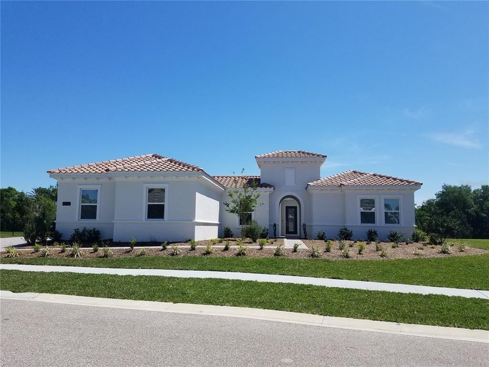 Recently Sold: $781,570 (4 beds, 4 baths, 3250 Square Feet)