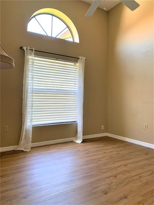 Recently Rented: $3,200 (3 beds, 2 baths, 1715 Square Feet)