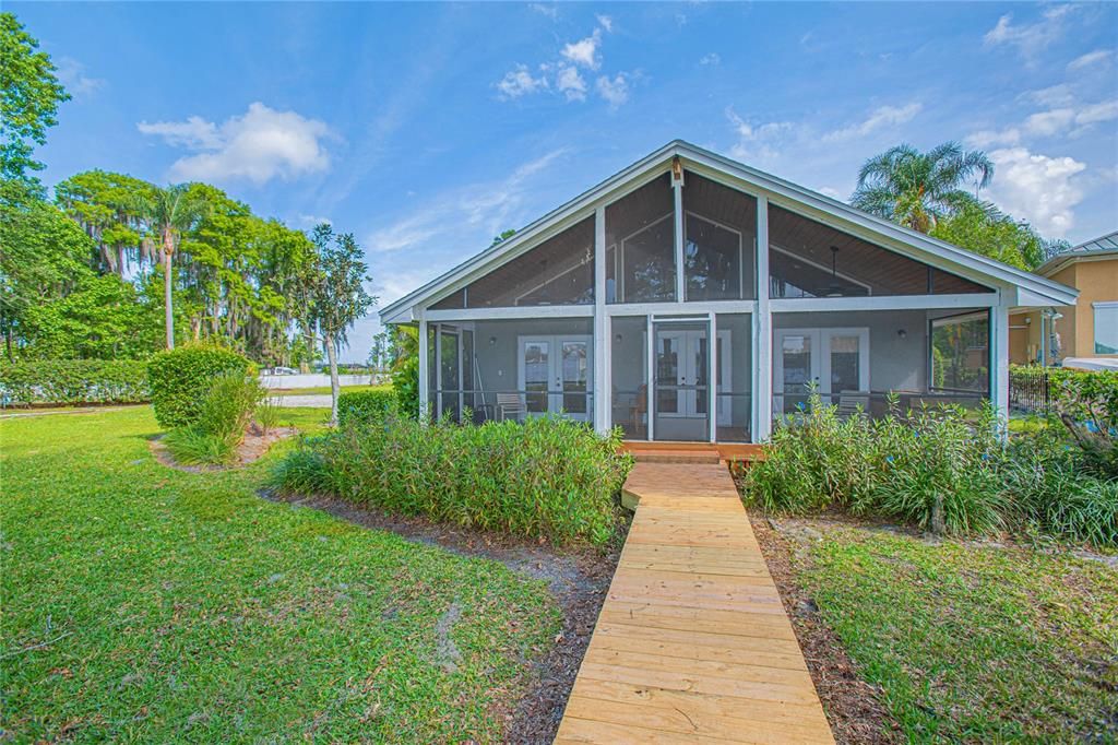 Recently Sold: $2,000,000 (2 beds, 1 baths, 1508 Square Feet)