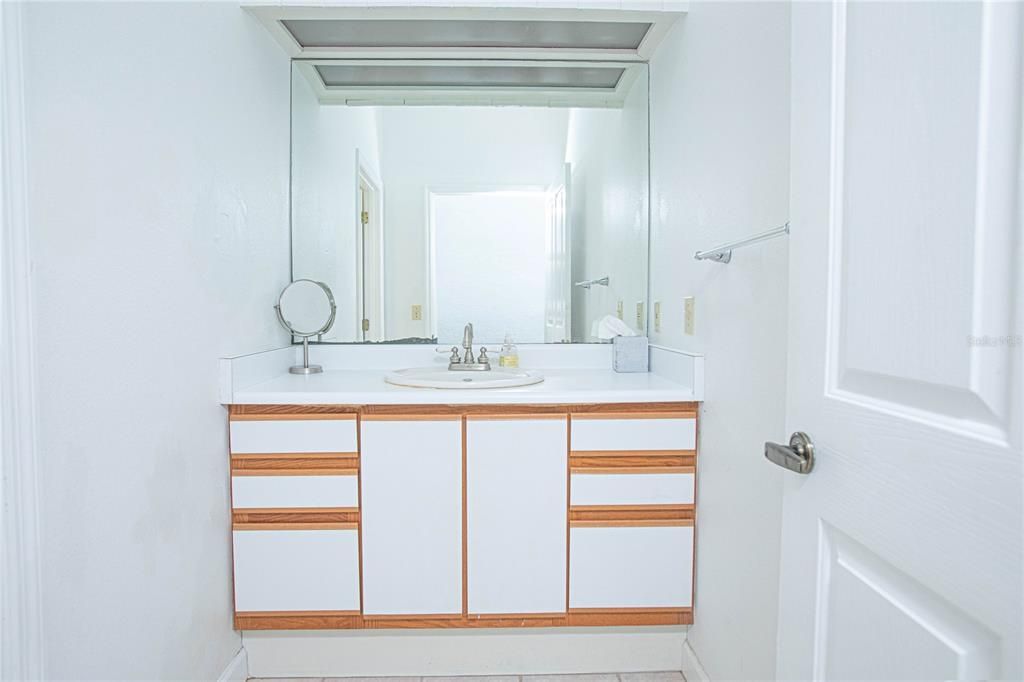 Recently Sold: $2,000,000 (2 beds, 1 baths, 1508 Square Feet)