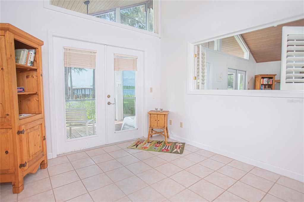 Recently Sold: $2,000,000 (2 beds, 1 baths, 1508 Square Feet)