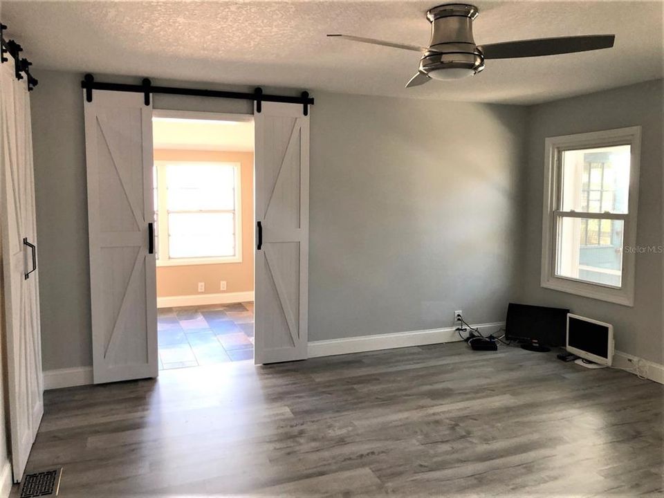 Recently Sold: $200,000 (2 beds, 2 baths, 1621 Square Feet)