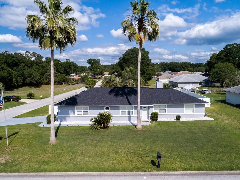 Vendido Recientemente: $389,000 (3 camas, 2 baños, 1800 Pies cuadrados)