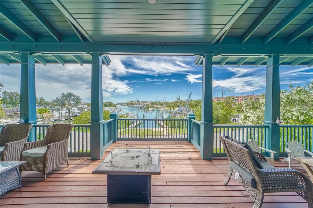 Recently Sold: $3,000,000 (4 beds, 4 baths, 3480 Square Feet)