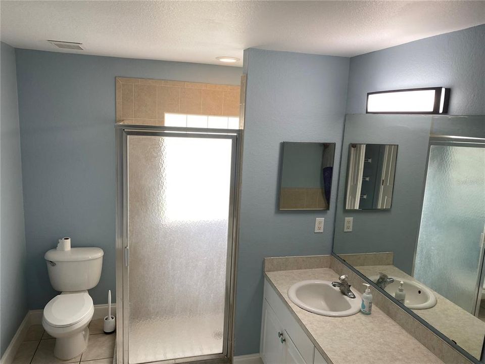 Недавно арендовано: $2,498 (4 спален, 2 ванн, 2005 Квадратных фут)