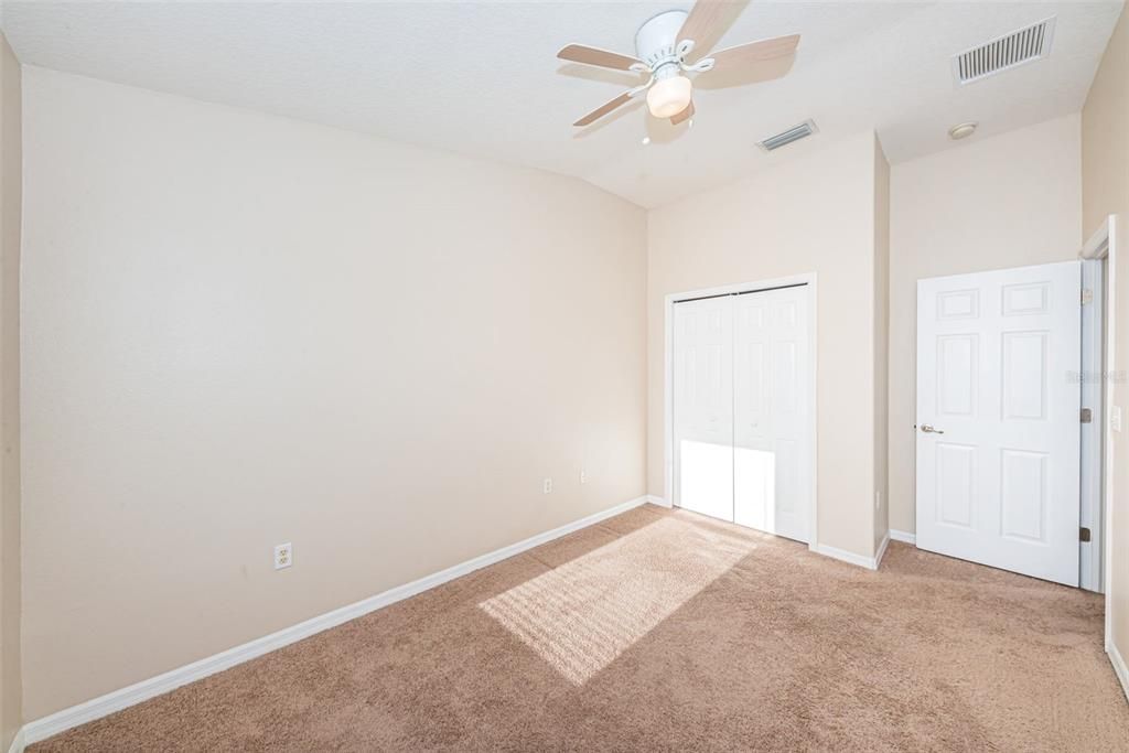 Recently Sold: $320,000 (3 beds, 2 baths, 1420 Square Feet)