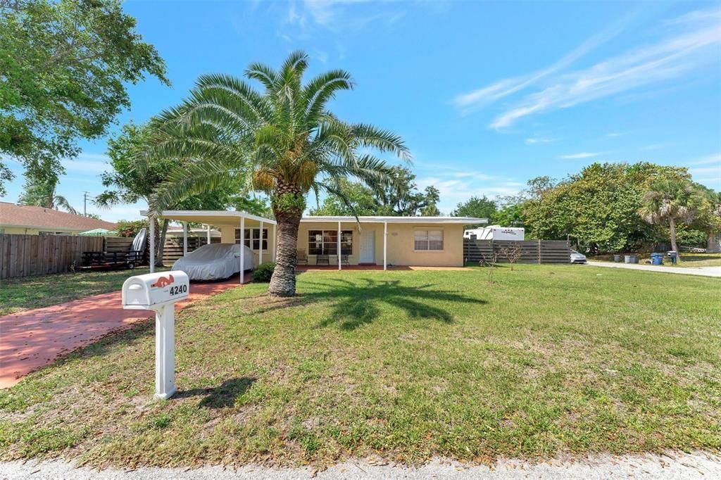Recently Sold: $289,900 (3 beds, 2 baths, 1256 Square Feet)