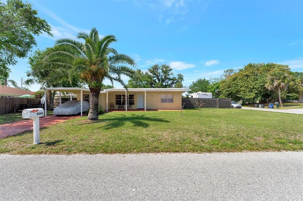 Recently Sold: $289,900 (3 beds, 2 baths, 1256 Square Feet)