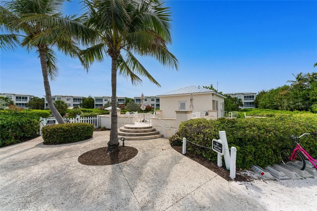 Recently Sold: $3,795,000 (3 beds, 3 baths, 2247 Square Feet)