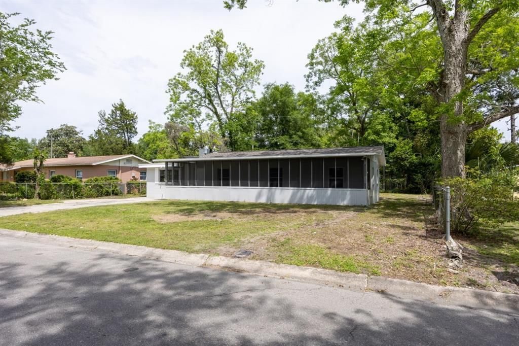 最近售出: $184,750 (4 贝兹, 2 浴室, 1714 平方英尺)