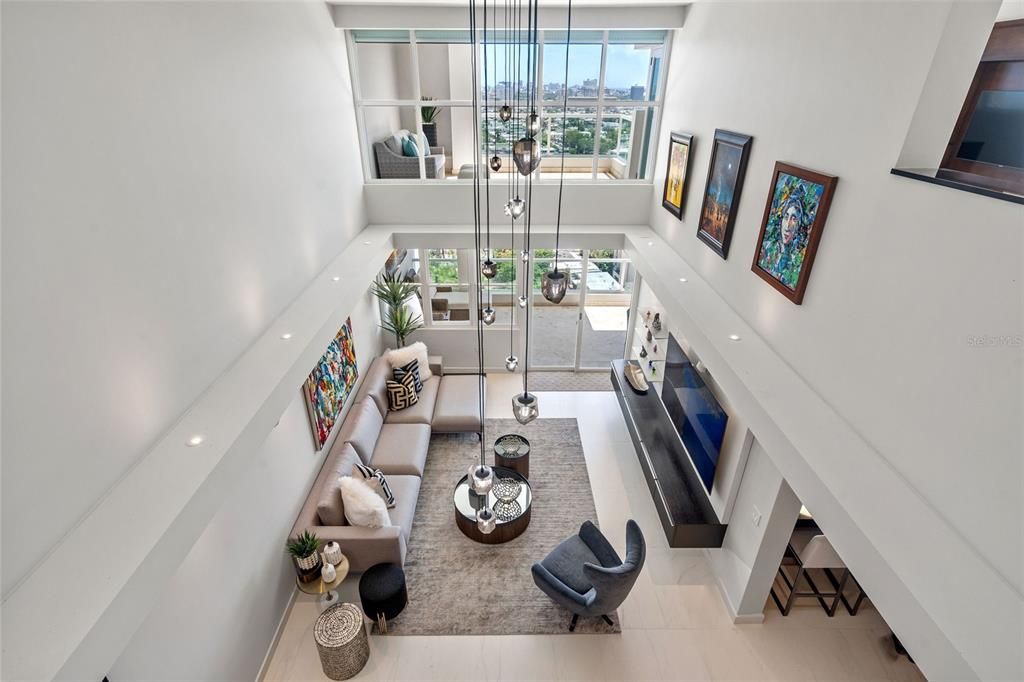 Recently Sold: $1,390,000 (3 beds, 3 baths, 4701 Square Feet)