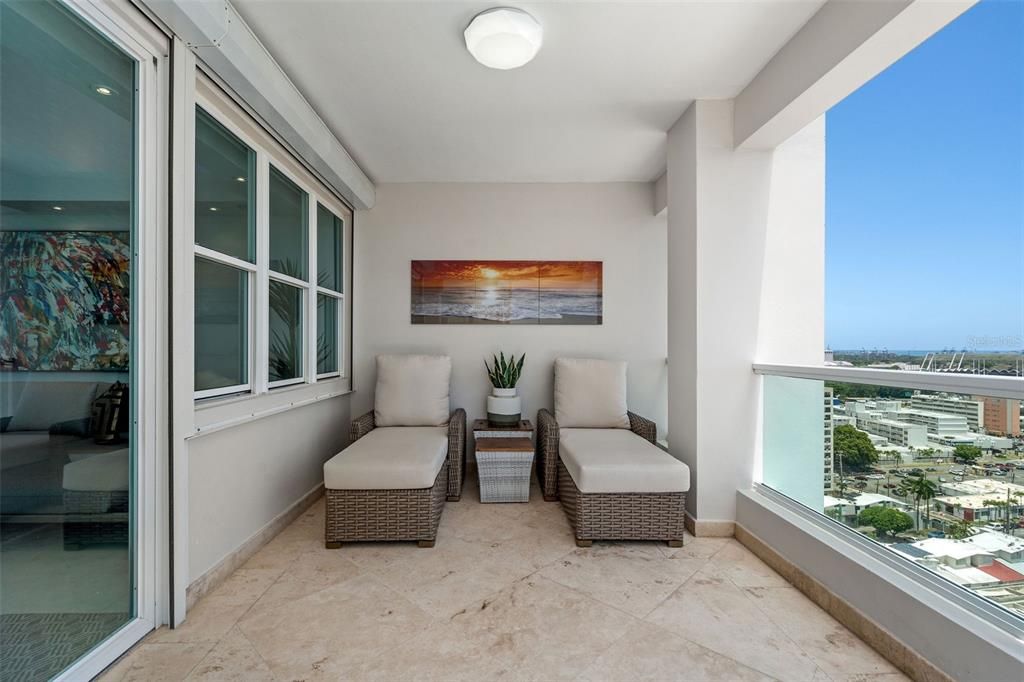 Recently Sold: $1,390,000 (3 beds, 3 baths, 4701 Square Feet)