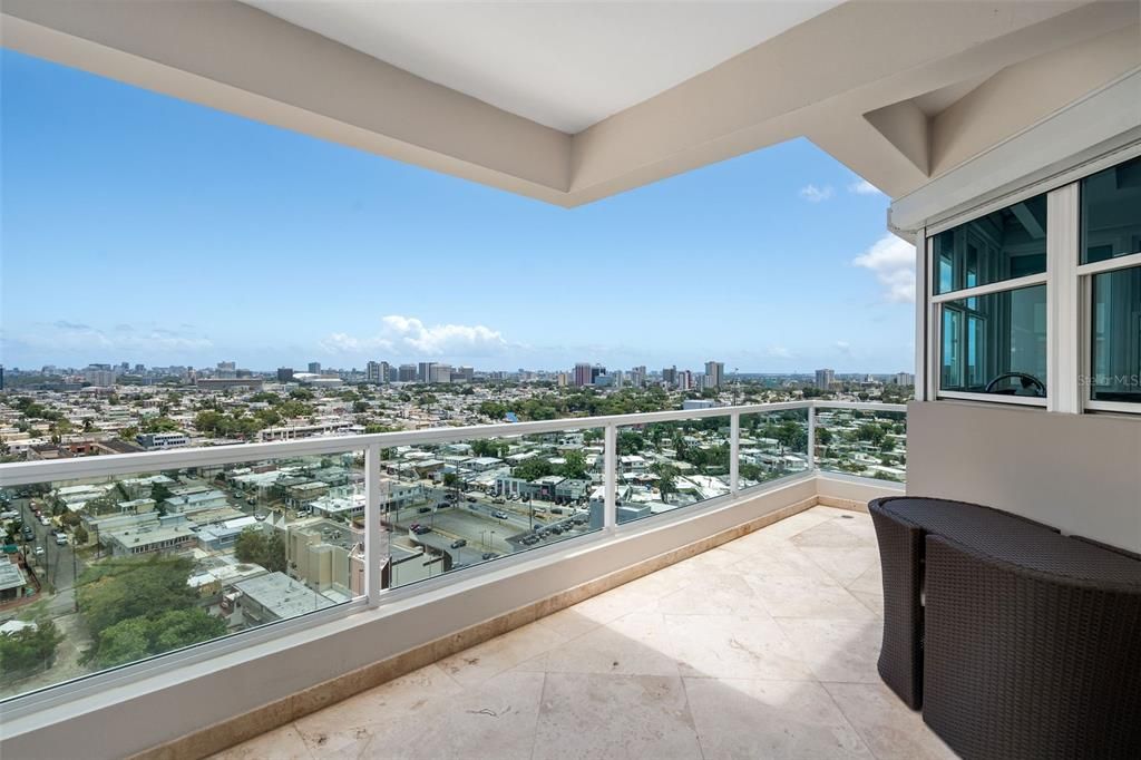 Recently Sold: $1,390,000 (3 beds, 3 baths, 4701 Square Feet)