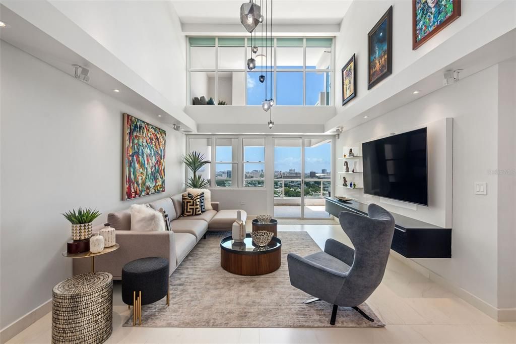 Recently Sold: $1,390,000 (3 beds, 3 baths, 4701 Square Feet)